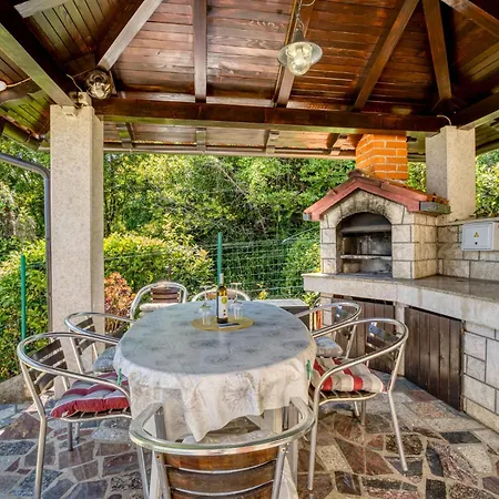 Lilly 1 By Interhome Lovran