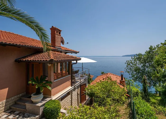 Lilly 1 By Interhome Lovran